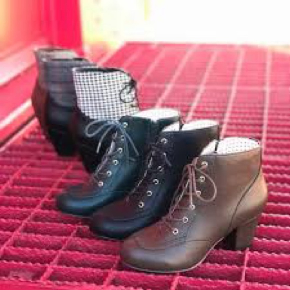 B.A.I.T. Razzle Lace-Up Ankle Boots - Black